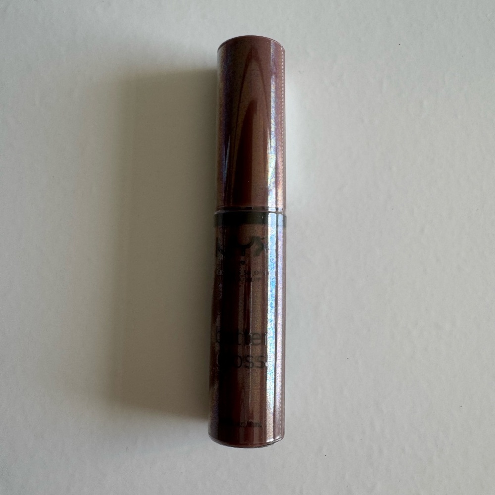 NYX Butter Gloss in Ginger Snap BLG17 / Devil's Food Cake BLG22